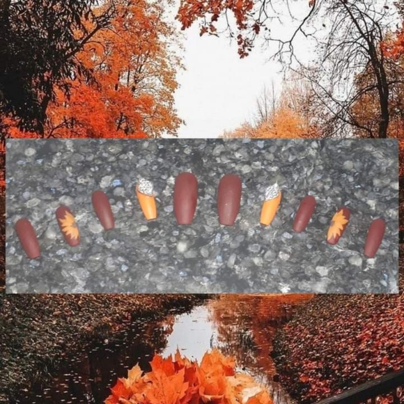 Autumn in Paradise Press on Nails - Picture 1 of 3